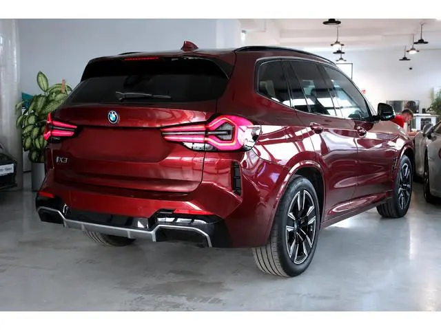 BMW iX3 High Executive 80 kWh M Sport Panoramadak ACC Leder Keyless Entry Carplay Achteruitrijcamera...