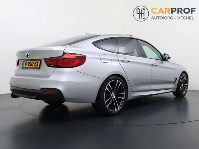 BMW 3-serie Gran Turismo 320i High Executive Edition M Pakket | Panoramadak | HUD | Harman Kardon