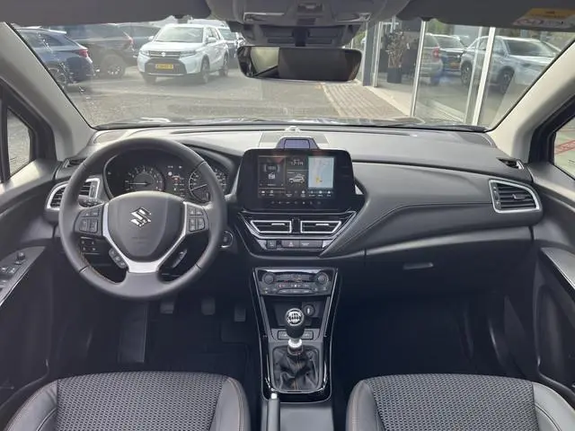 Suzuki S-Cross