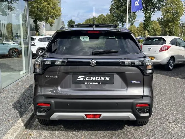 Suzuki S-Cross