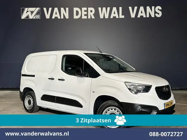 Opel Combo 1.5D 102pk L1H1 Euro6 Airco | 3-Zits | Camera | Navigatie | Apple Carplay | 1500kg Trekha...