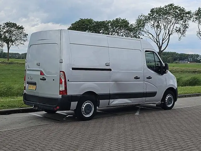 Opel Movano