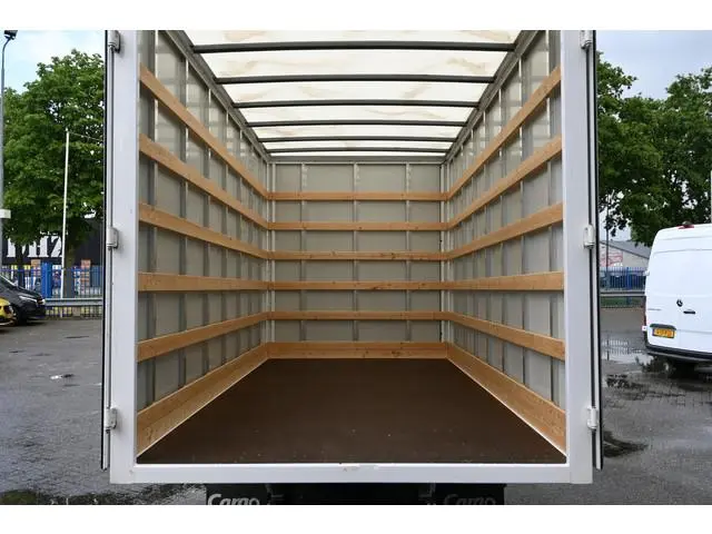 FUSO Canter