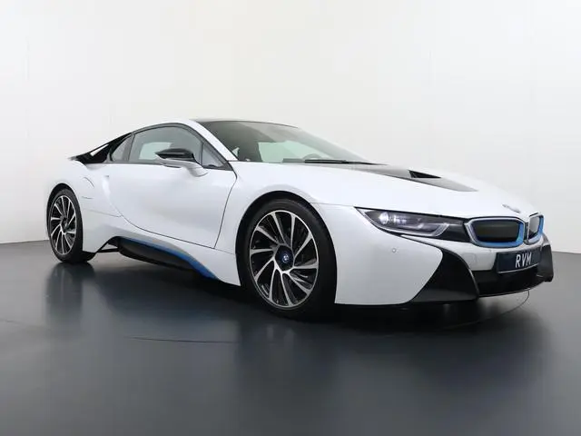 BMW i8 1.5 PROGRESSIVE PACK| HARMAN KARDON| HEAD UP DISPLAY| 20 INCH!| COMFORT ACCESS| 360 CAMERA