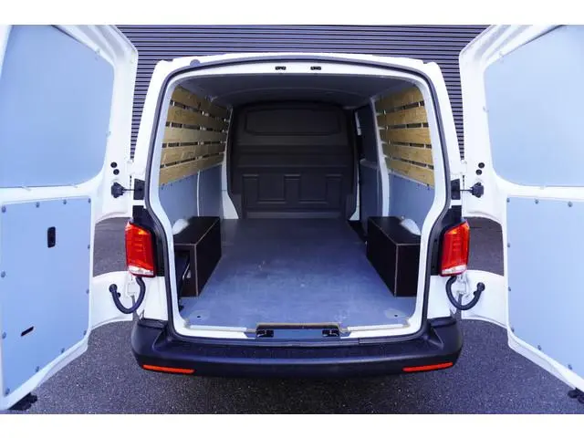 Volkswagen Transporter 110pk L2H1 Comfortline Cruisie control Apple carplay Airco Lat om Lat 3 perso...