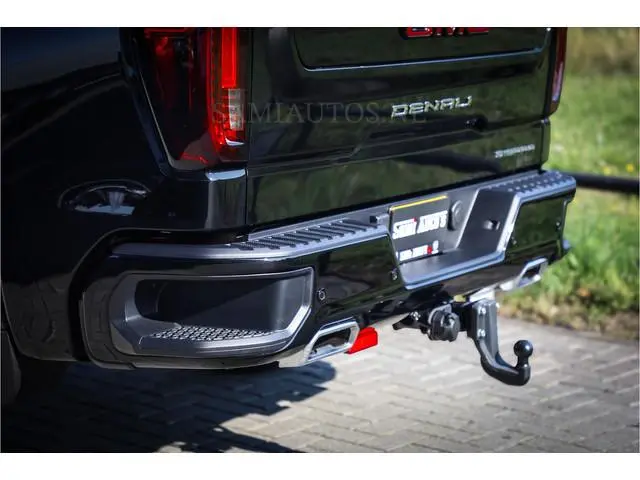 GMC Sierra