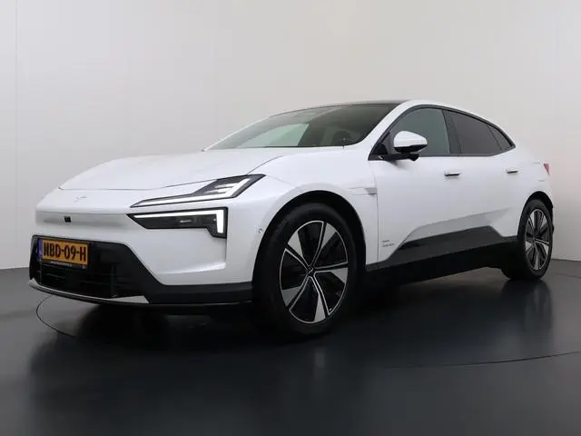 Polestar 4