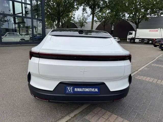 Polestar 4
