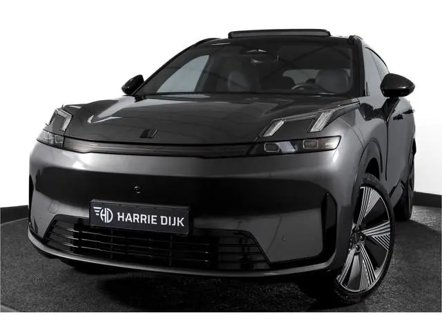 Lynk & Co 08