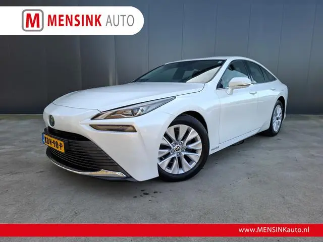 Toyota Mirai WATERSTOF H2 DYNAMIC METALLIC JBL AUDIO APPLE CARPLAY NAVI CAMERA LED ECC