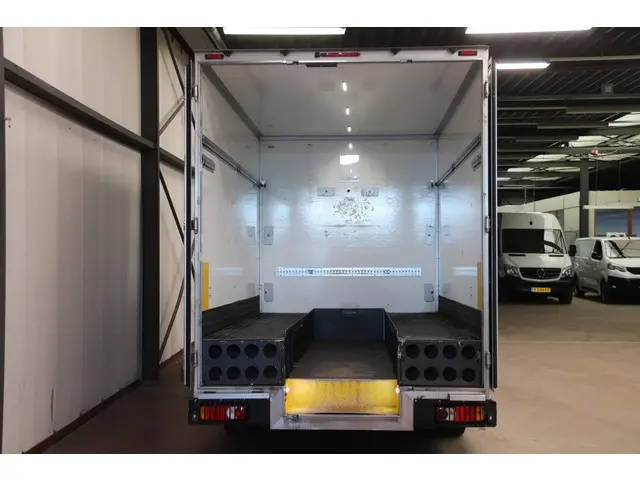 Renault Master 170PK AUTOMAAT LOWLINER VERKOOPWAGEN