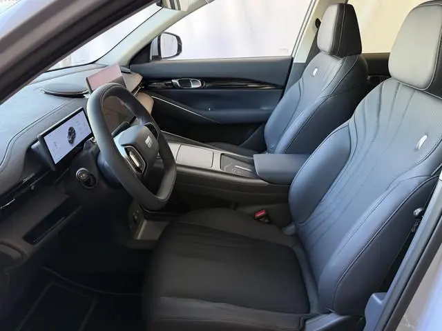 Geely E5