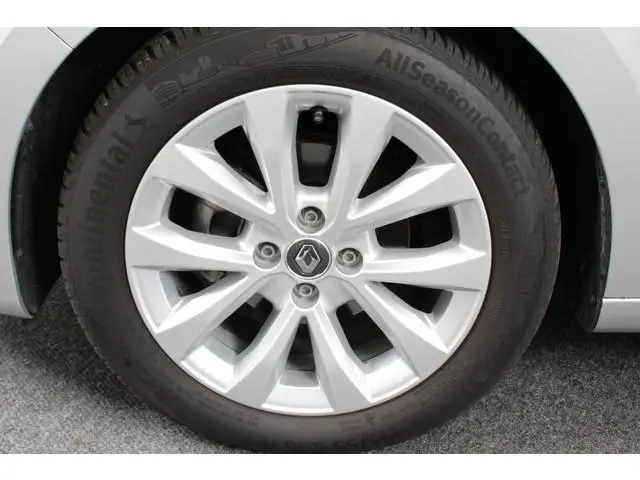Renault Clio 1.0 TCe 100pk Experience Navigatie Climate control Led Parkeer sensoren DAB Cruise Cont...