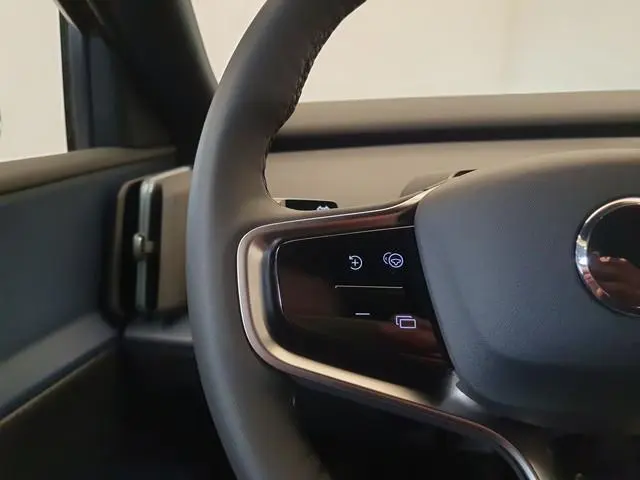 Volvo EX30