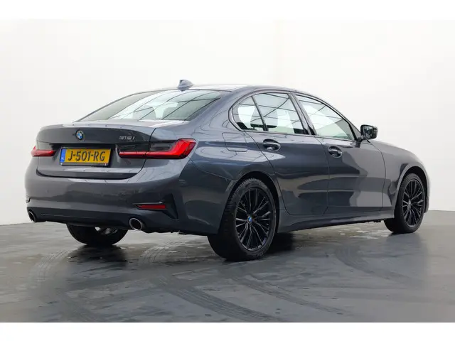 BMW 3-serie 318i Executive Edition | Shadow line | Automaat