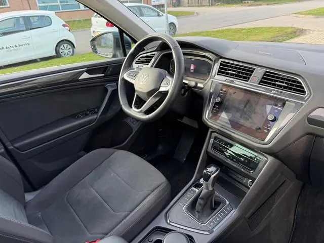 Volkswagen Tiguan 1.4 TSI eHybrid  Elegance Pano | Wegklapbare Trekhaak