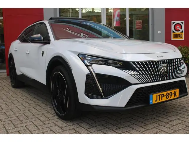 Peugeot 408
