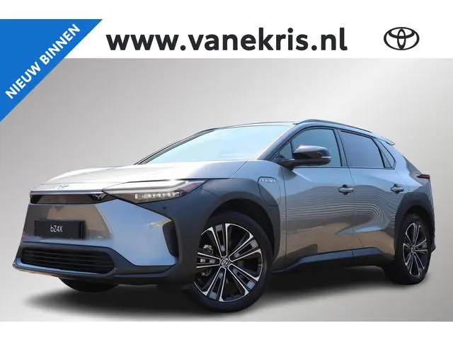 Toyota bZ4X Premium 71 kWh Limited, Panodak, Bi-Tone, 360 Camera, Keyless, BSM!