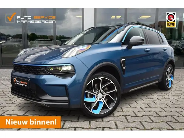 Lynk & Co 01