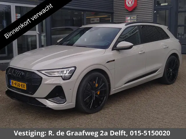 Audi e-tron 55 Quattro Sport Edition 95 kWh SOH 90% | Schuif-/Kanteldak | Navigatie |