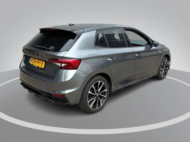 Skoda Fabia 1.0 TSI 115pk DSG Monte Carlo · Camera · Keyless · Stoelverwarming · Apple/Android Car P...