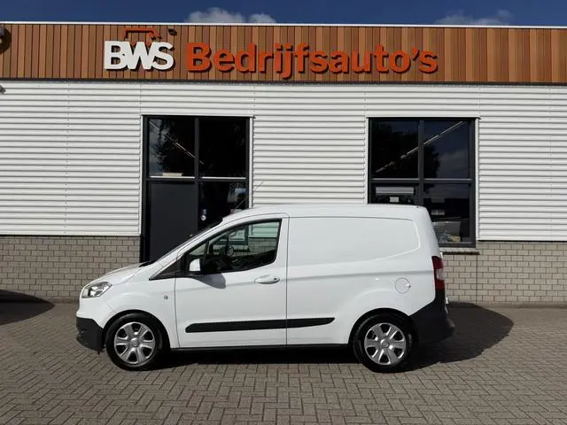 Ford Transit Courier 1.5 TDCI Trend / vaste prijs rijklaar € 6.450 ex btw / lease vanaf € / airco /...