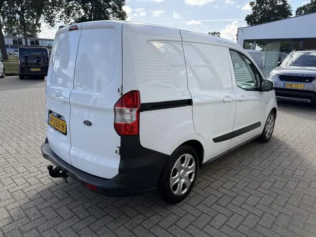 Ford Transit Courier