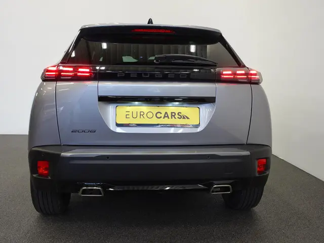 Peugeot 2008 1.2 PureTech 130pk Automaat Allure  Navigatie Apple Carplay/Android Auto 360 camera Par...