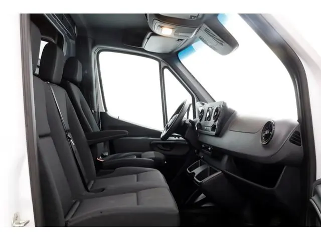 Mercedes-Benz Sprinter 516 CDI 163pk 7G Automaat L2H2 Airco/Camera/Trekhaak 3500kg 08-2020