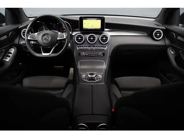 Mercedes-Benz GLC-klasse Coupé 250 4MATIC AMG Line | Schuifdak | Dodehoekassistent | Nightpakket | S...