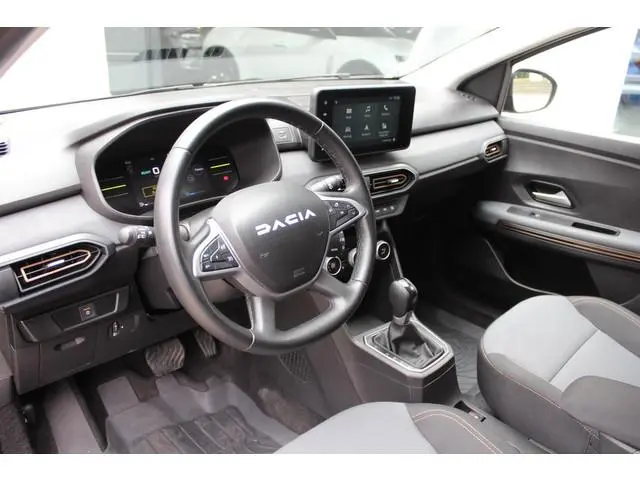 Dacia Jogger 1.6 Hybrid 140 Extreme 7p. Full Hybrid 140 pk, camera achter