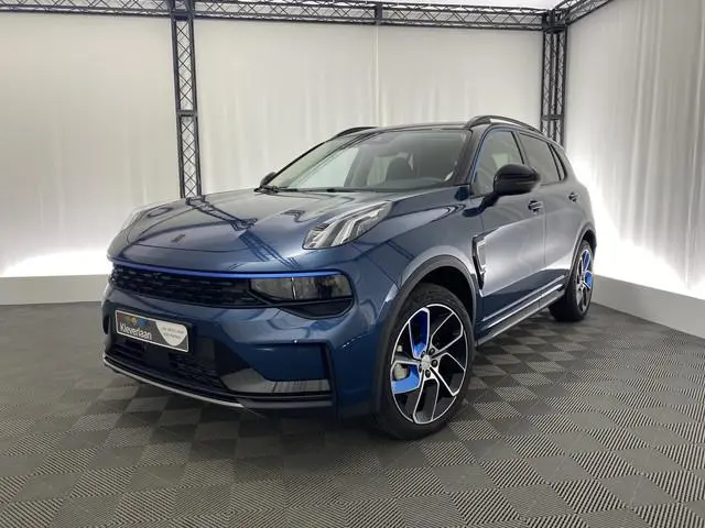 Lynk & Co 01