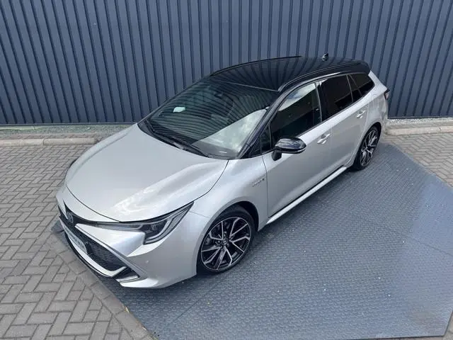 Toyota Corolla Touring Sports 2.0 Hybrid Executive(vergelijkbaar met GR-Sport) | JBL | Head-up | 18...