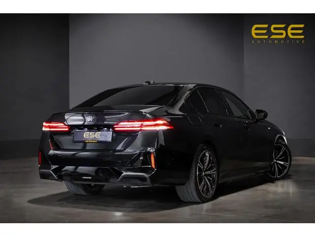 BMW 5-serie 530e M Sport Edition | Panorama | H&K | Matrix/Led