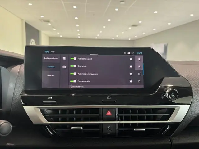 Citroën C4 X