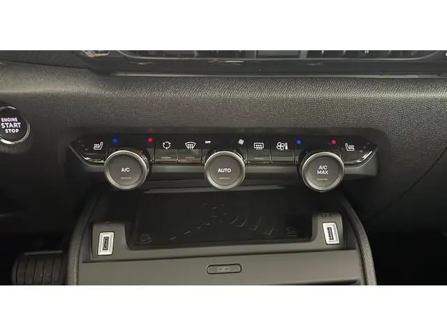 Citroën C4 X