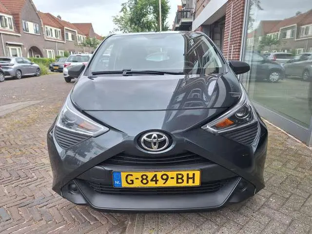 Toyota Aygo 1.0 VVT-i X-Fun 5Drs /Airco/Led/Garantie