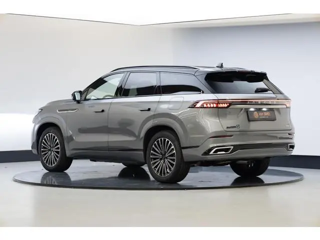 Jaecoo 8 1.5 SHS-P Luxury 5p | Panoramadak | NL Auto | Rijklaar | 7 jr garantie |