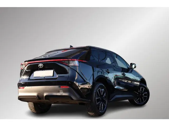 Toyota bZ4X Dynamic 73,1 kWh, VERWACHT, in november leverbaar met €1500,- inruilpremie!!