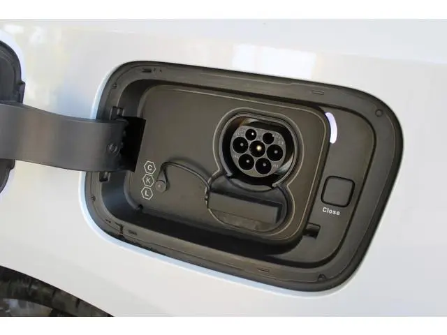 Polestar 4