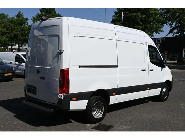 Mercedes-Benz Sprinter 516 CDI L2H2 Geveerde stoel, Navigatie met camera