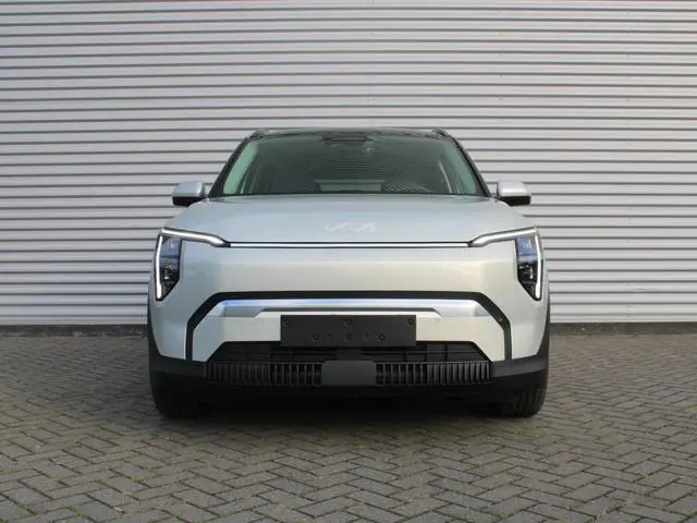 Kia EV3 Plus Advanced 81.4 kWh | Nieuw | Direct leverbaar | Actieradius tot 563 km (WLTP) | 18% bijt...