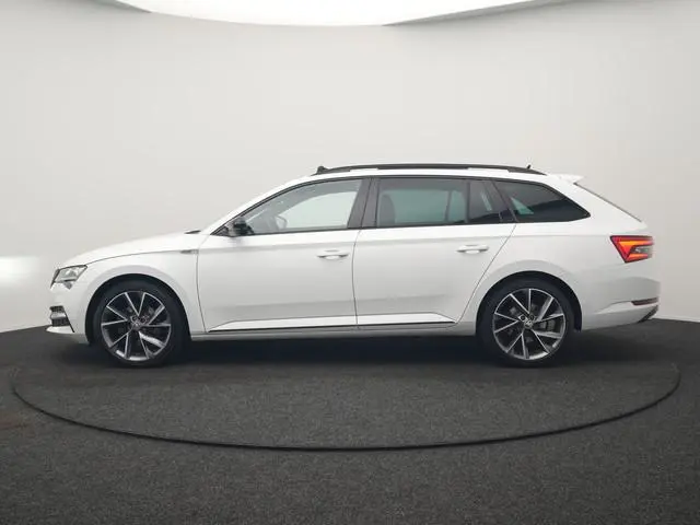 ŠKODA Superb Combi 1.4 TSI iV Sportline Business PHEV 218pk Dealer O.H. | Panodak | Adaptive Cruise...