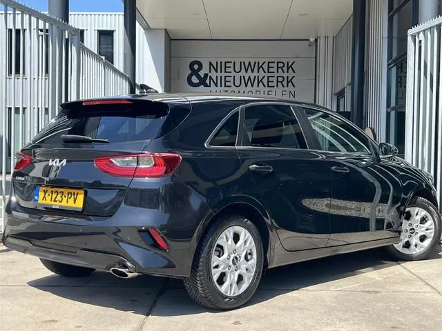 Kia Ceed 1.0 T-GDi DynamicPlusLine | CAMERA | NAVI | CARPLAY/ANDROID | STOEL/STUURVERWARMING | CRUIS...