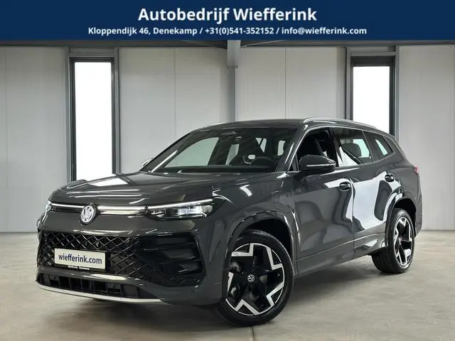 Volkswagen Tayron 1.5 eHybrid R-Line | Trekhaak-pakket | Navigatie-pakket | Stoel- & stuurverwarming