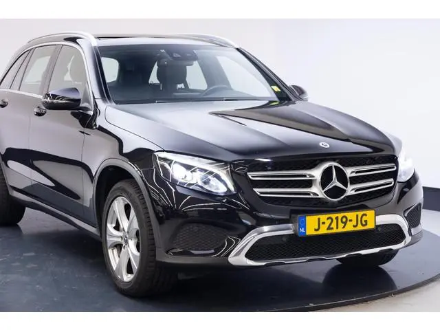 Mercedes-Benz GLC-klasse 250 4MATIC Business | Exclusive | Panoramadak | Trekhaak |