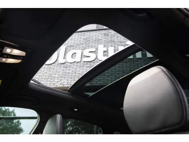 Volvo XC60 2.0 T8 Plug-in hybrid AWD Plus Black Edition , Panoramadak, Trekhaak, Nappaleer, Harman&K...