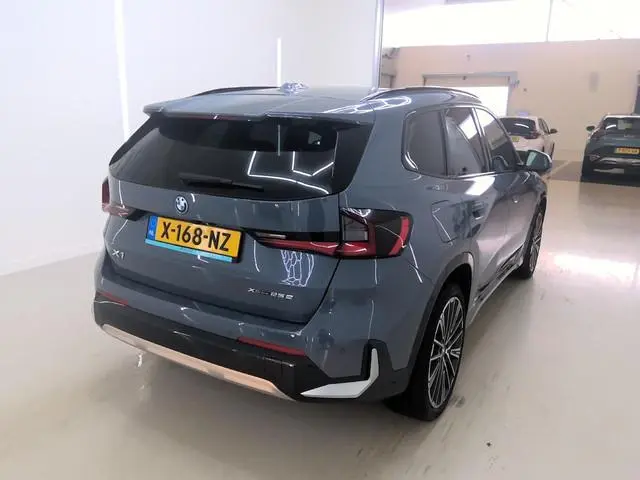 BMW X1 xDrive25e xLine Carplay Keyless Entry Adaptieve LED Panoramadak