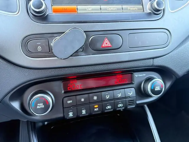 Kia Carens