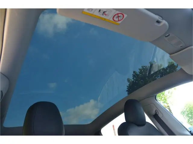 Tesla Model Y Long Range AWD 75 kWh Trekhaak (1.600kg), Autopilot3.0